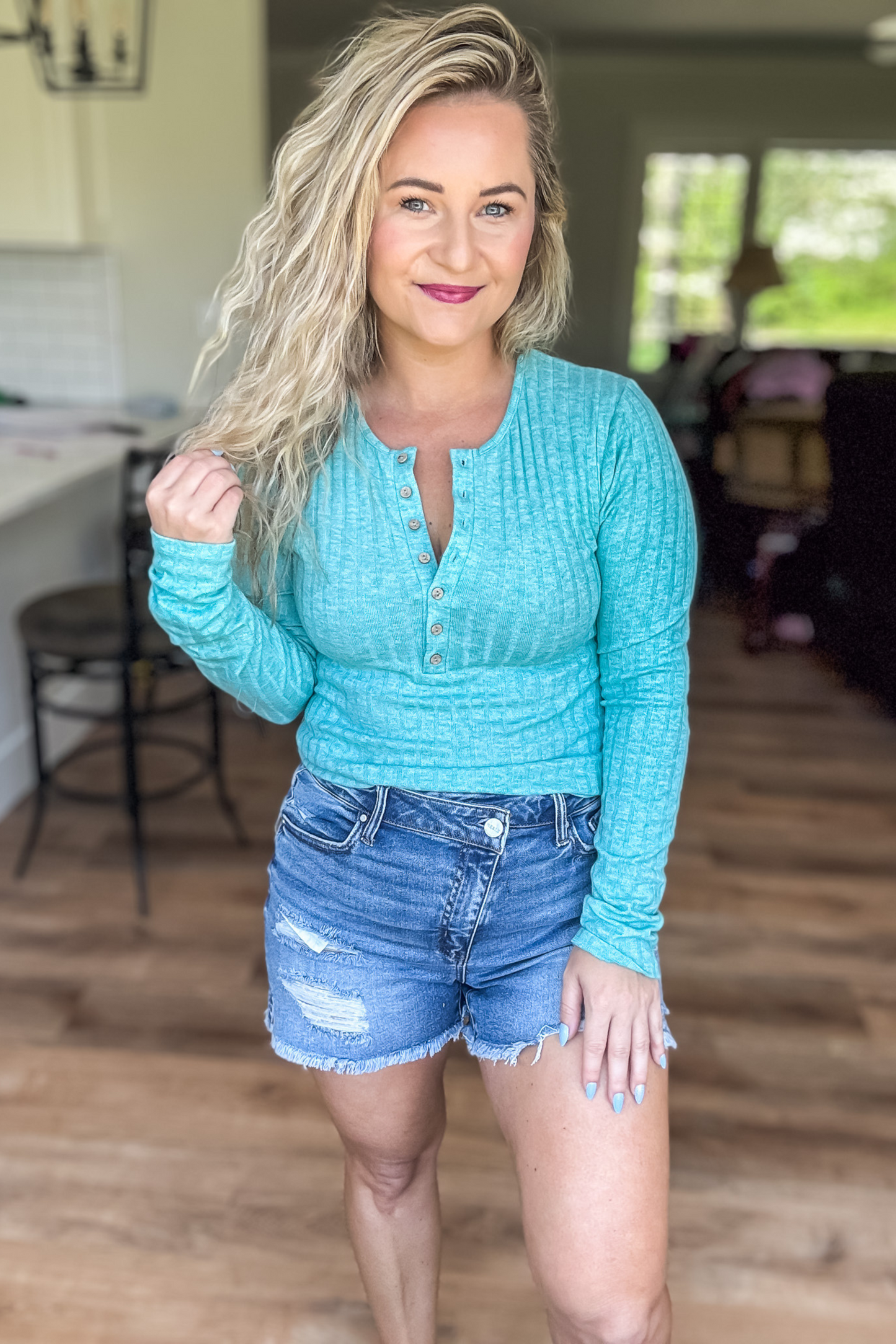 NO SUMMER BLUES - RIBBED LONG SLEEVE BUTTON TOP