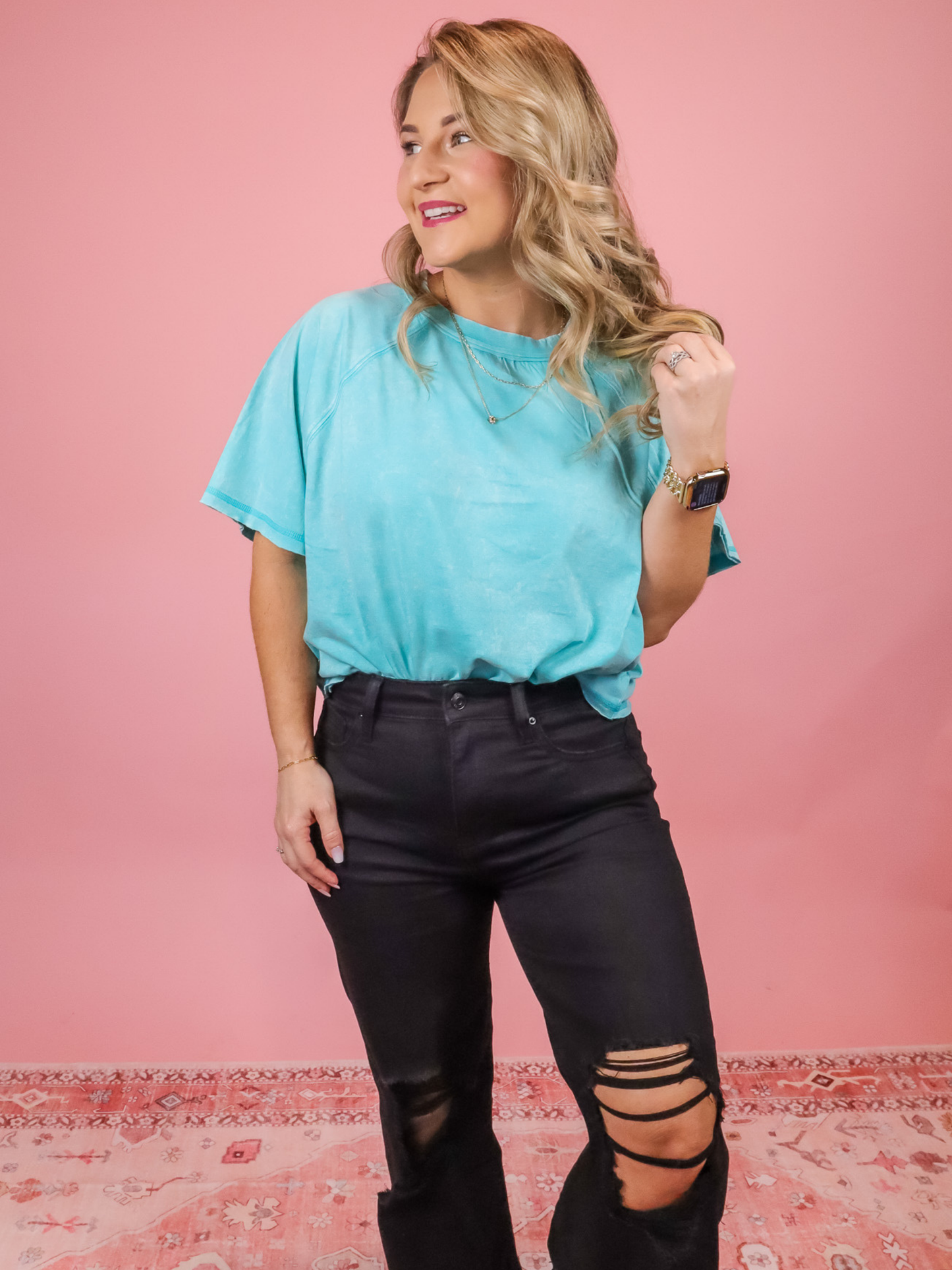 OCEAN WAVES ACID WASH SEMI-CROPPED BASIC TEE