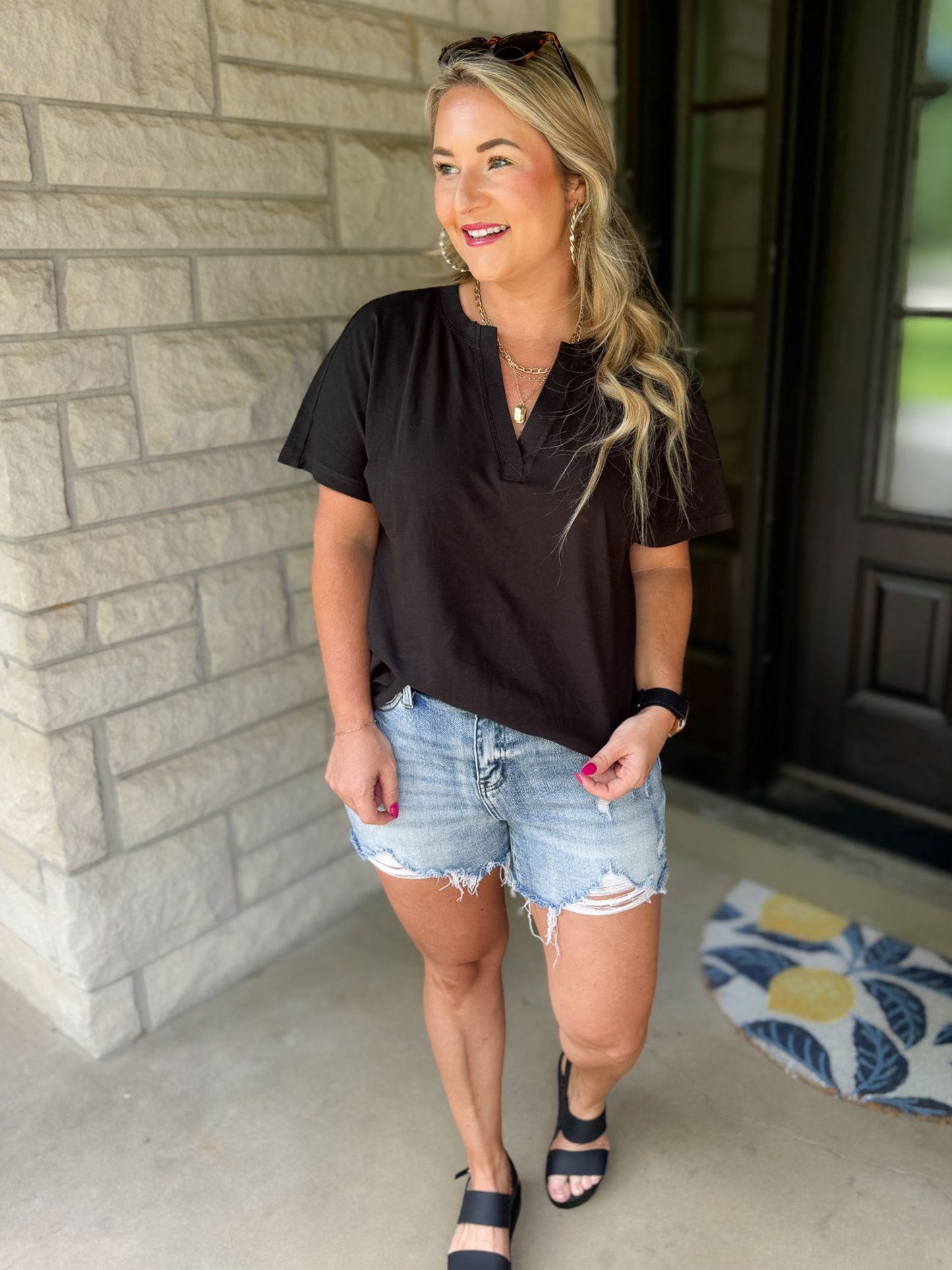 THROW & GO ULTIMATE COMFORT PIMA COTTON HENLEY TEE - BLACK