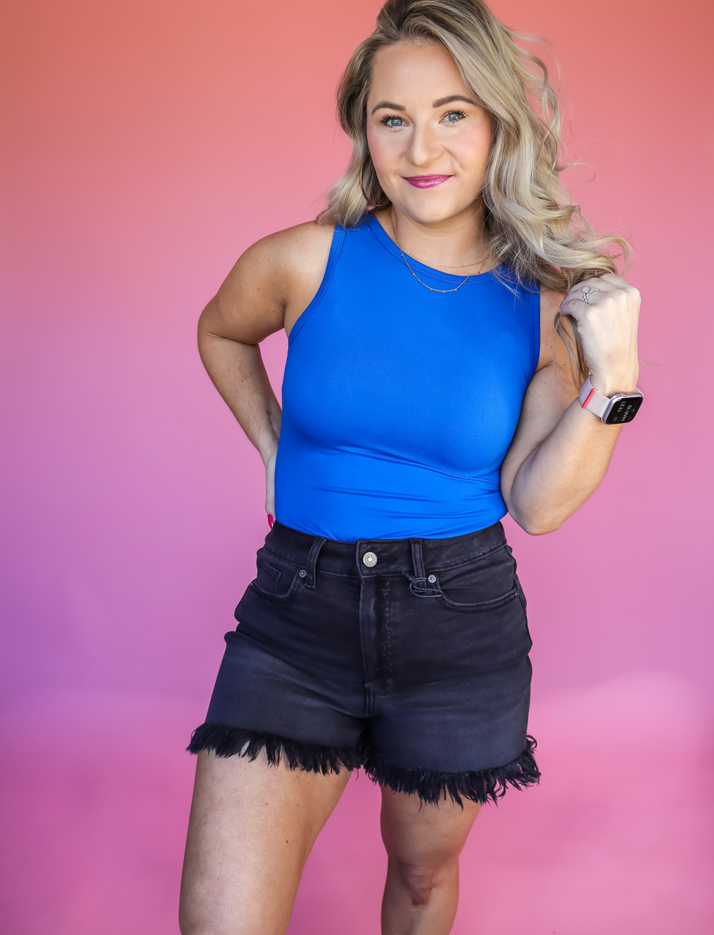 DON'T BACK DOWN FRAYED HEM SHORTS