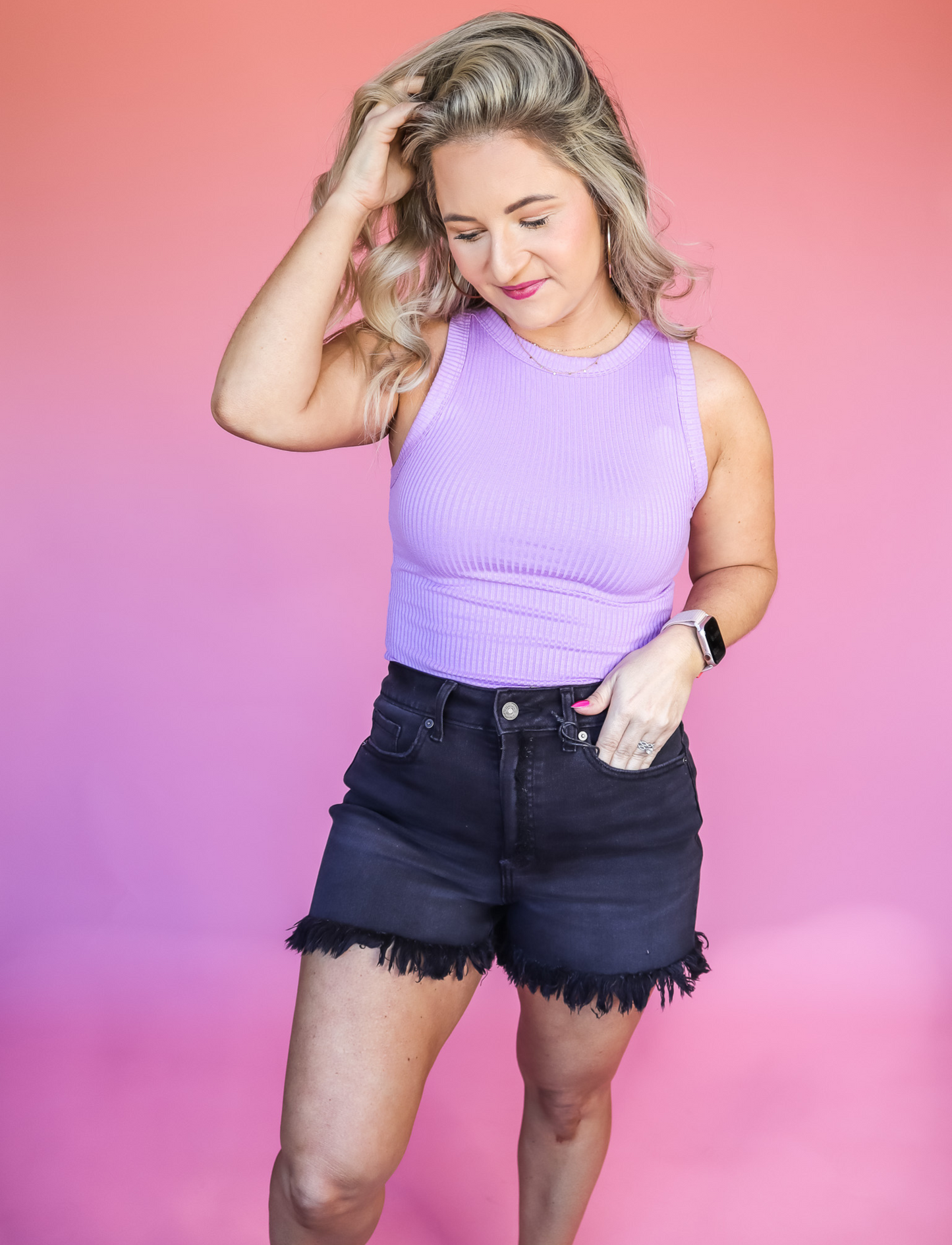 DON'T BACK DOWN FRAYED HEM SHORTS