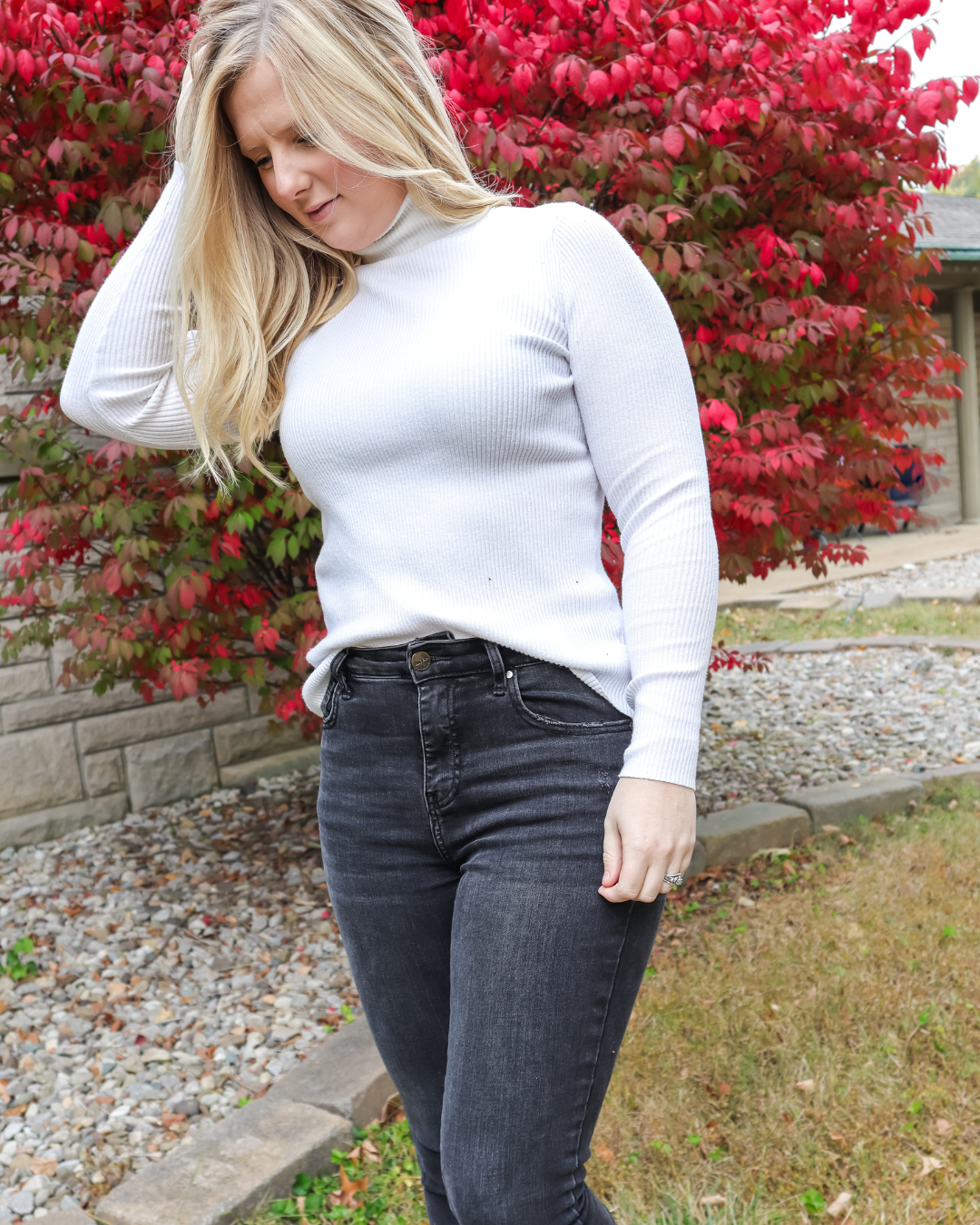BACK TO THE BASICS WHITE TURTLENECK-FINAL SALE