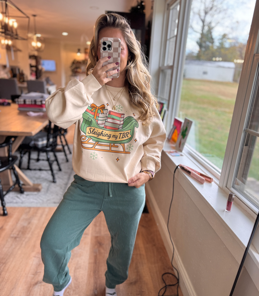 SLEIGHING MY TBR - SWEATSHIRT OPTIONS