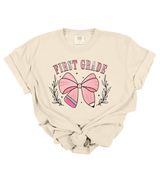 CUSTOMIZABLE GRADE PENCIL BOW TEACHER TEE