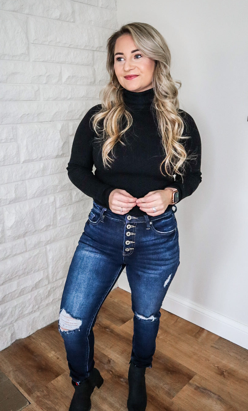 BACK TO THE BASICS BLACK TURTLENECK-FINAL SALE