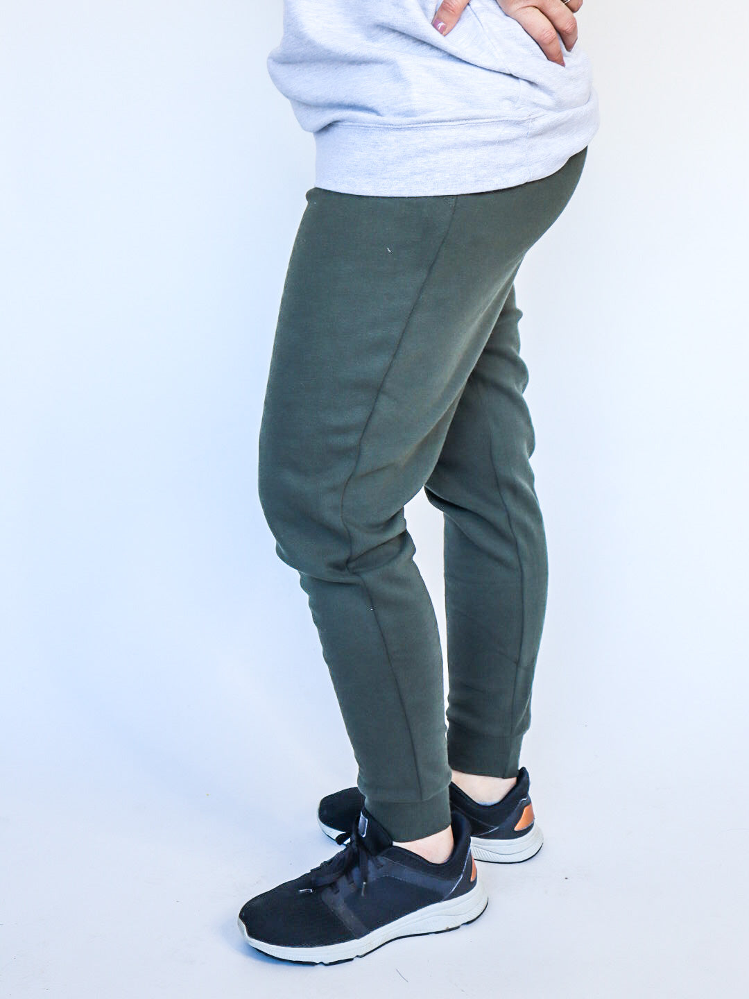 MADE FOR YOU FLEECE JOGGERS DARK OLIVE - FINAL SALE