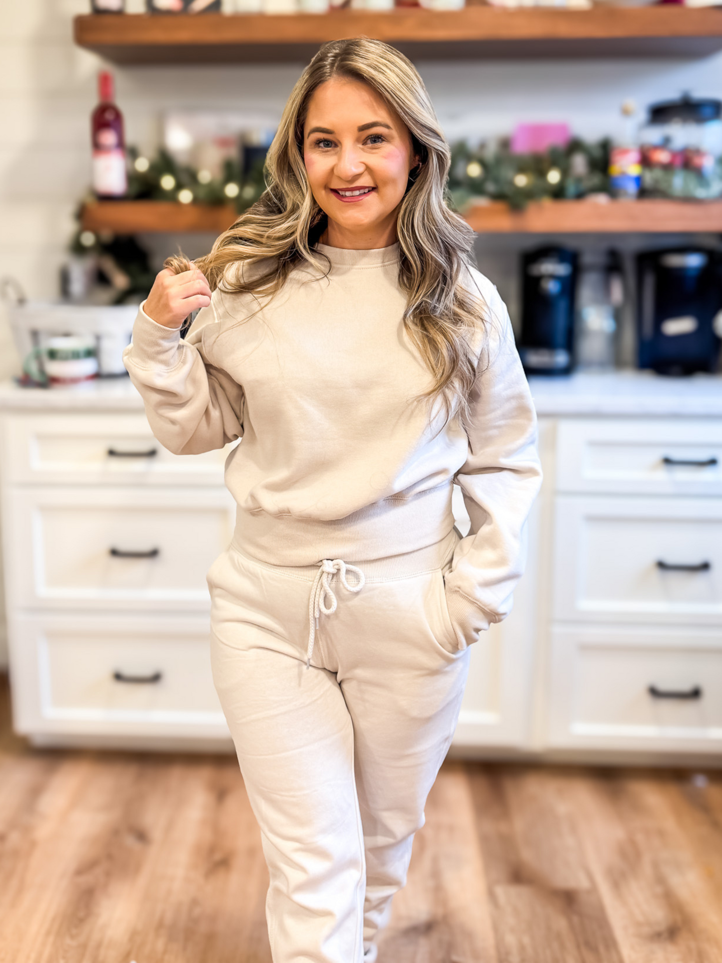 COZY UP CHRISTMAS BASIC FLEECE SWEATSHIRT - AMAZINGLY SOFT