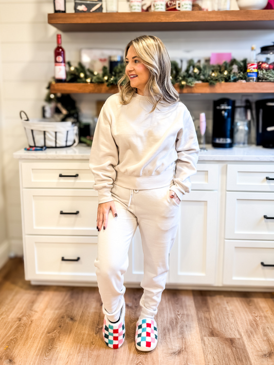 COZY UP CHRISTMAS BASIC FLEECE JOGGERS - BEIGE