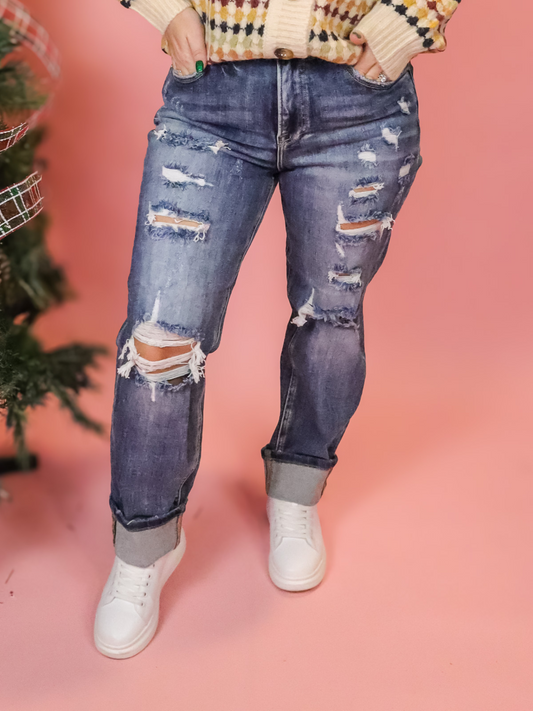 VANNA HIGH RISE BOYFRIEND RISEN JEANS