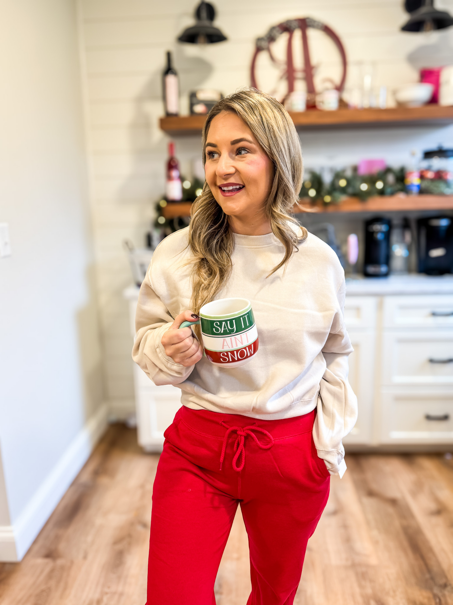 COZY UP CHRISTMAS BASIC FLEECE SWEATSHIRT - AMAZINGLY SOFT