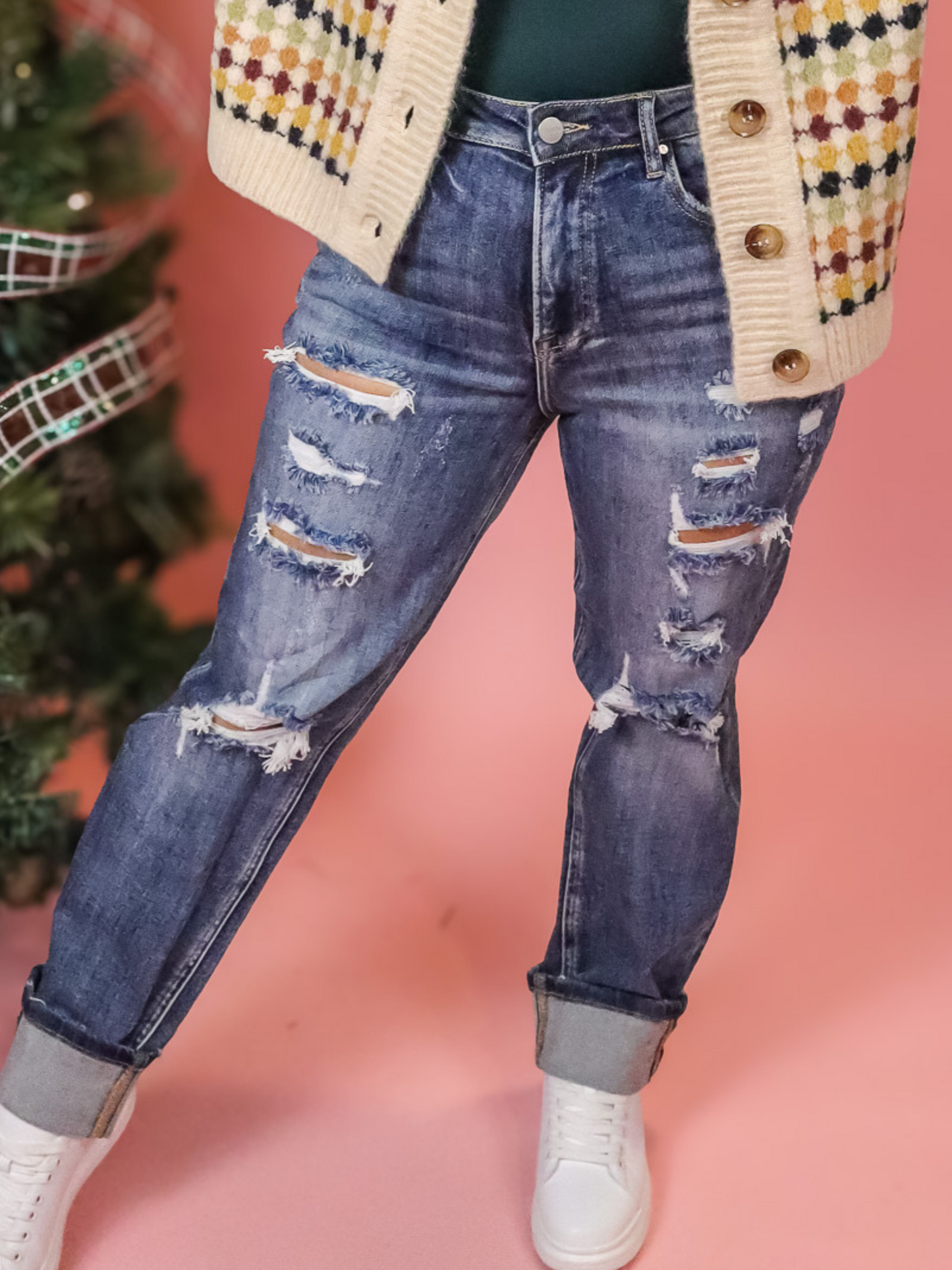 VANNA HIGH RISE BOYFRIEND RISEN JEANS