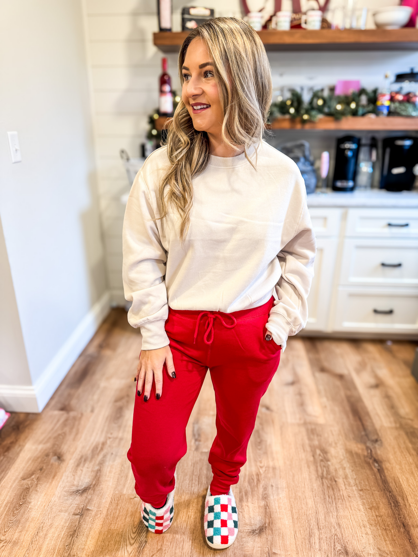 COZY UP CHRISTMAS BASIC FLEECE SWEATSHIRT - AMAZINGLY SOFT