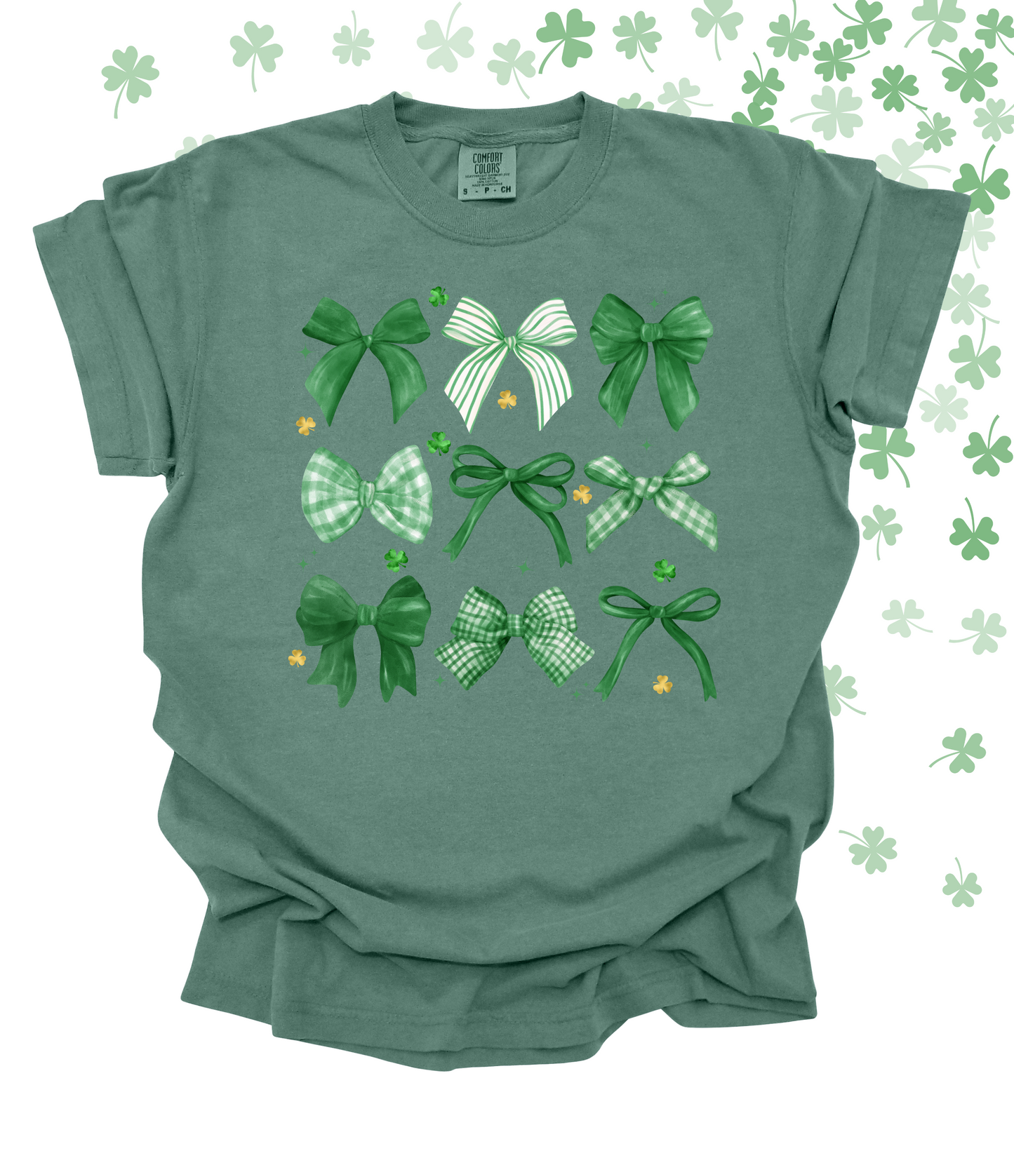 A LITTLE LUCK BOW COLLAGE TEE/CREW