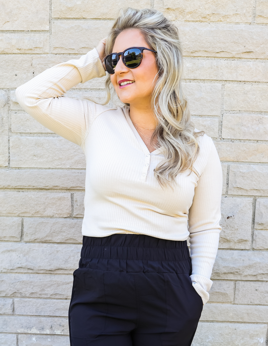 MAKE IT LOOK EASY BUTTON RIBBED TOP - FINAL SALE