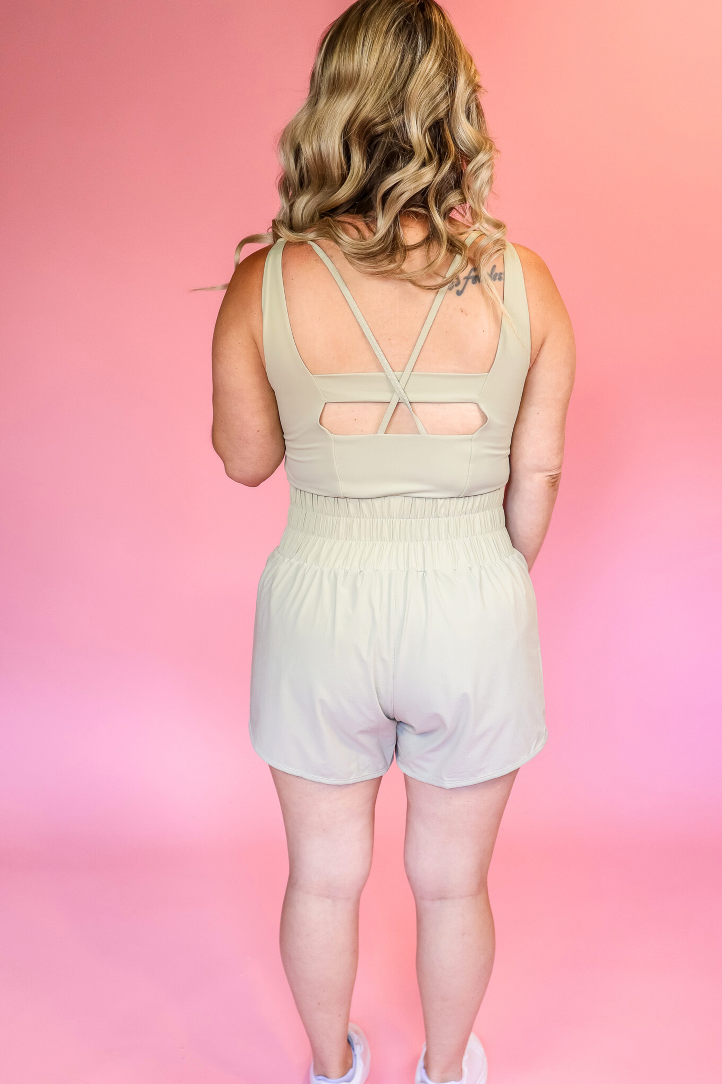 ULTIMATE ON-THE-GO ACTIVE ROMPER 2.0 SAND